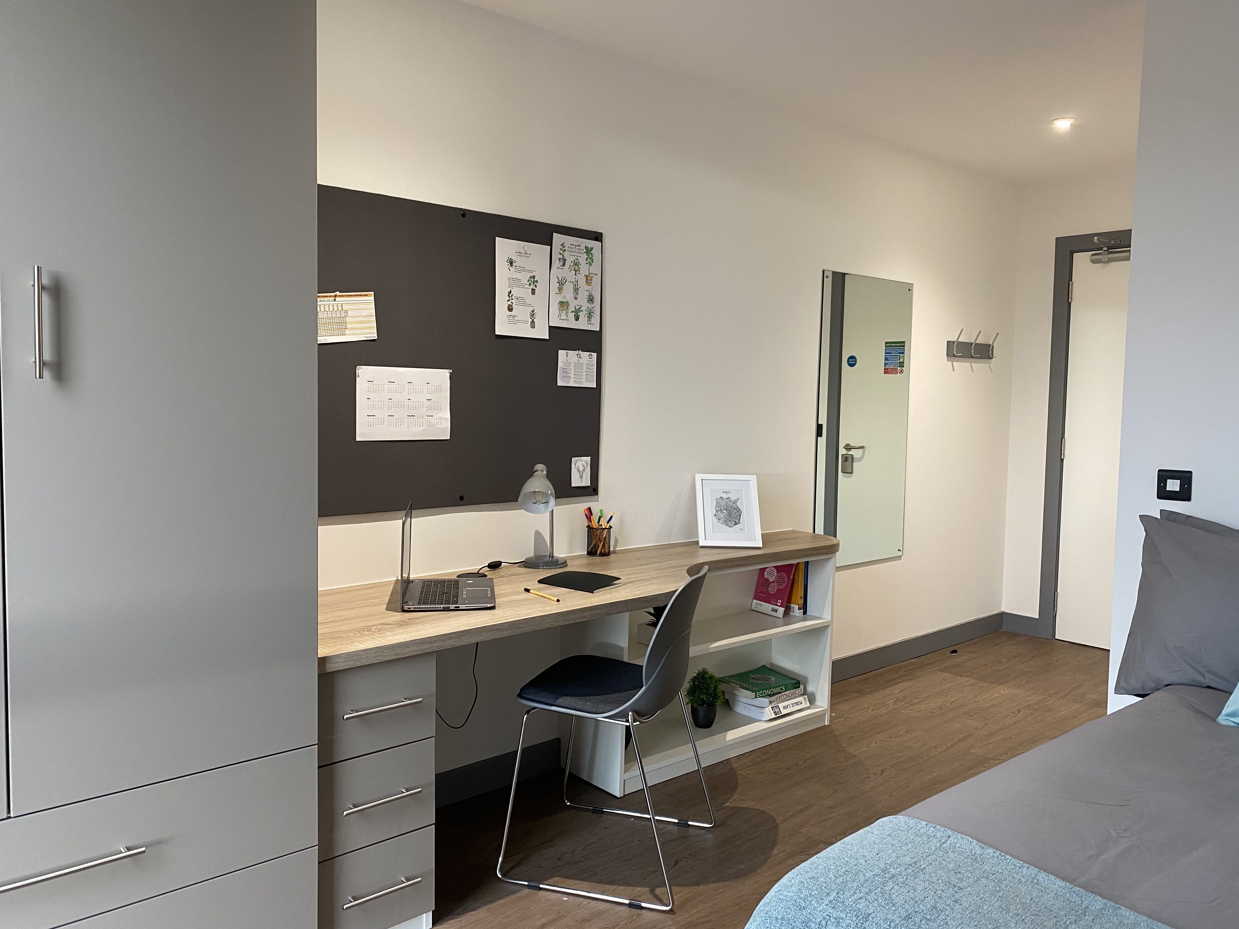 Ensuite Gold City View - Upper Floors